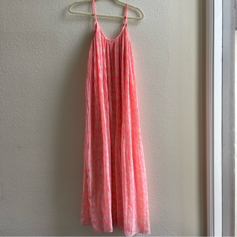Pink Pleated maxi dress Size S